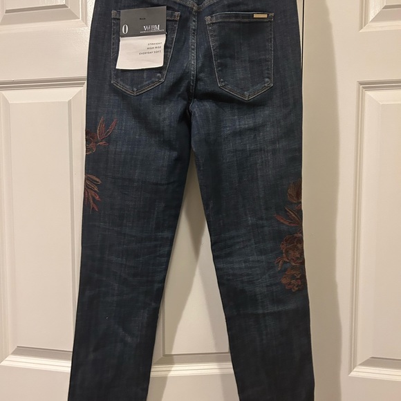 NWT White House Black Market Embroidered Jeans - Picture 5 of 8